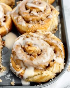 Heavenly Apple Pie Cinnamon Rolls Recipe