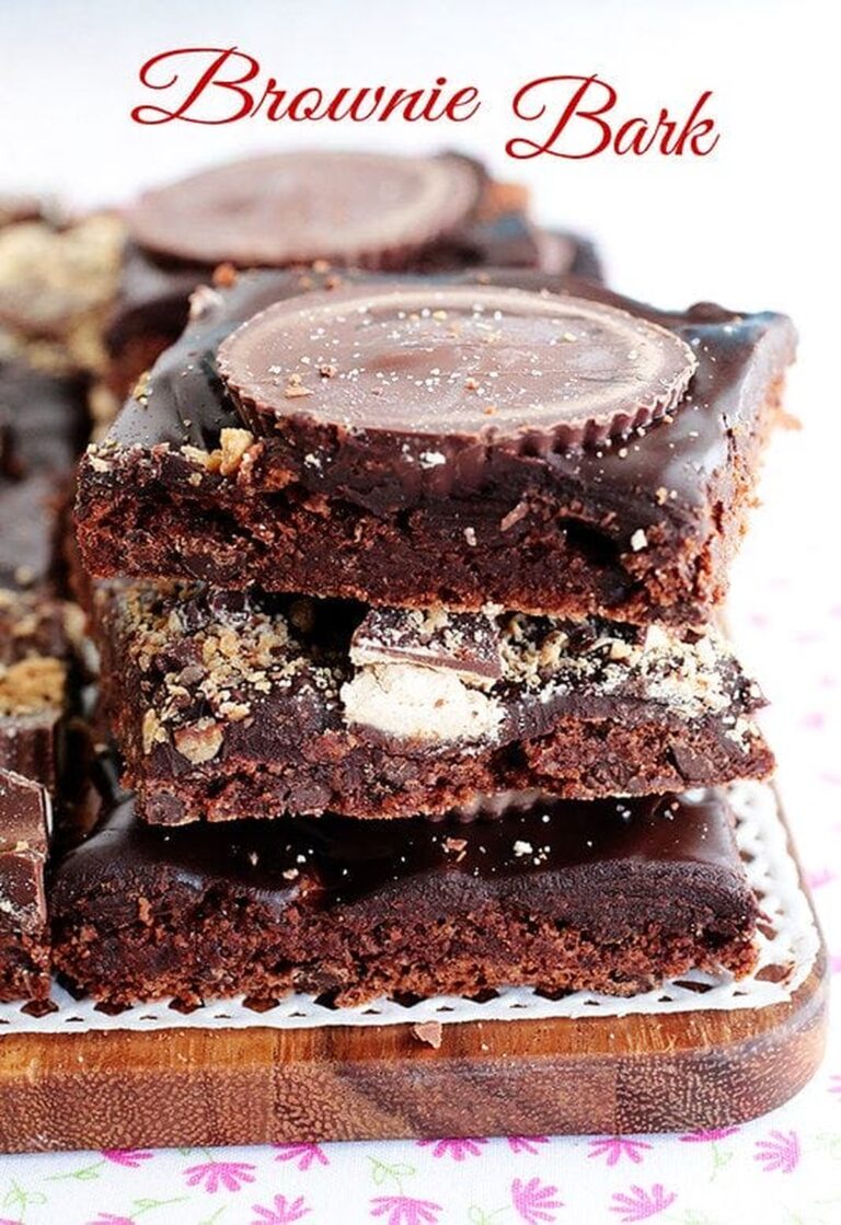Peanut Butter Cup Brownie Bark Recipe
