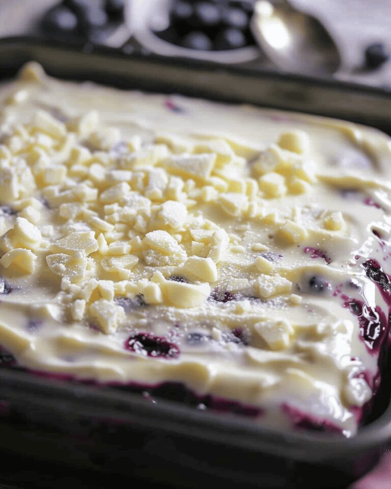 Dreamy Blueberry Cream Cheesecake Lasagna Recipe