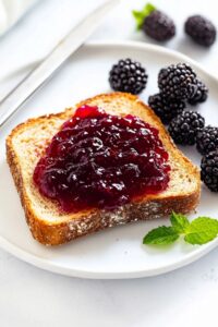 Low Carb Keto Blackberry Jelly (Sugar-Free) Recipe