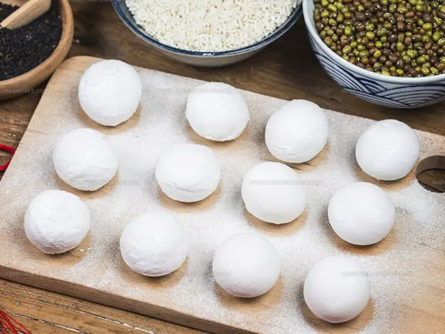 What is Glutinous Rice Flour?