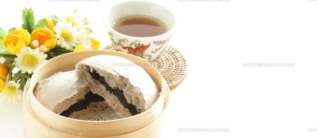 Black Sesame Bun (Zhi Ma Bao)