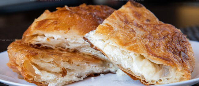 Burek Sa Sirom