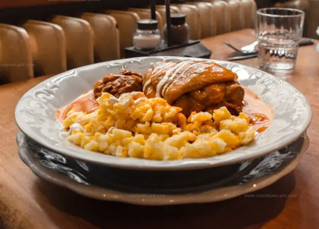 Chicken Paprikash (Paprikas Csirke)