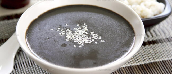 Black Sesame Soup (Zhi Ma Hu)
